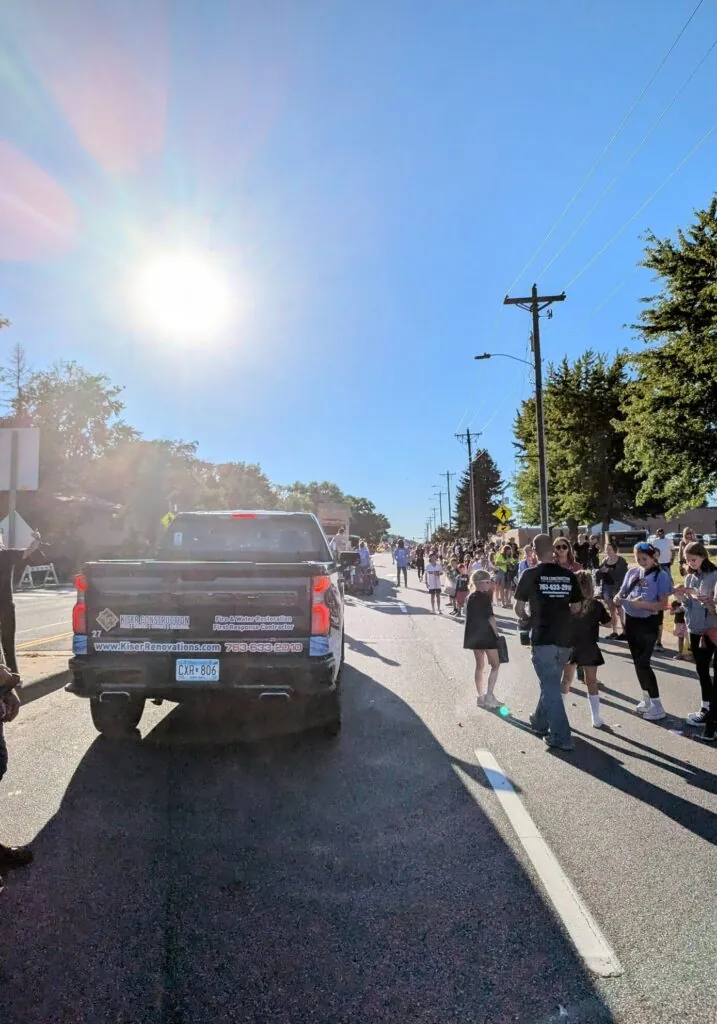 elk river homecoming parade