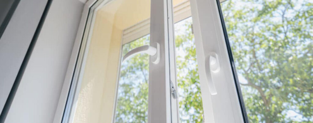 start drying out water damage by opening windows